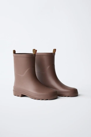 Купить Zara Базовые резиновые сапоги