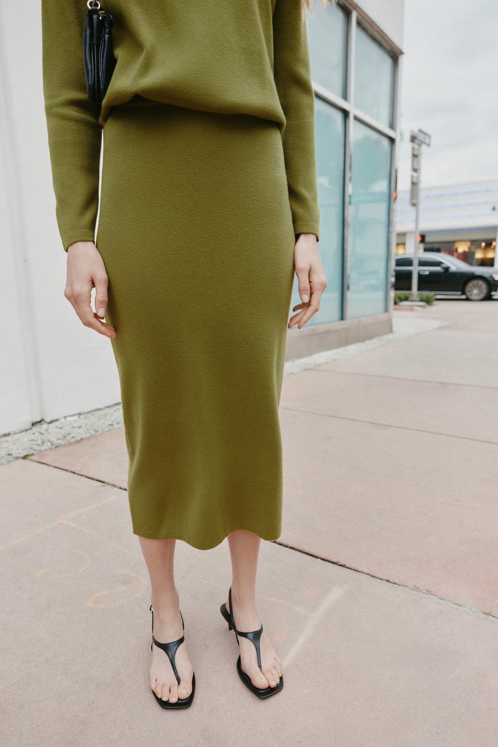 ТРИКОТАЖНАЯ ЮБКА МИДИ