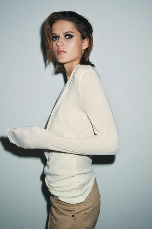 Футболка с двойными длинными рукавами- Заказать в России