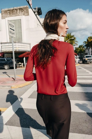 Хлопковая футболка с длинными рукавами- Заказать в России