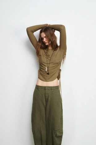 Футболка в стиле рустик со шнуровкой- Заказать в России