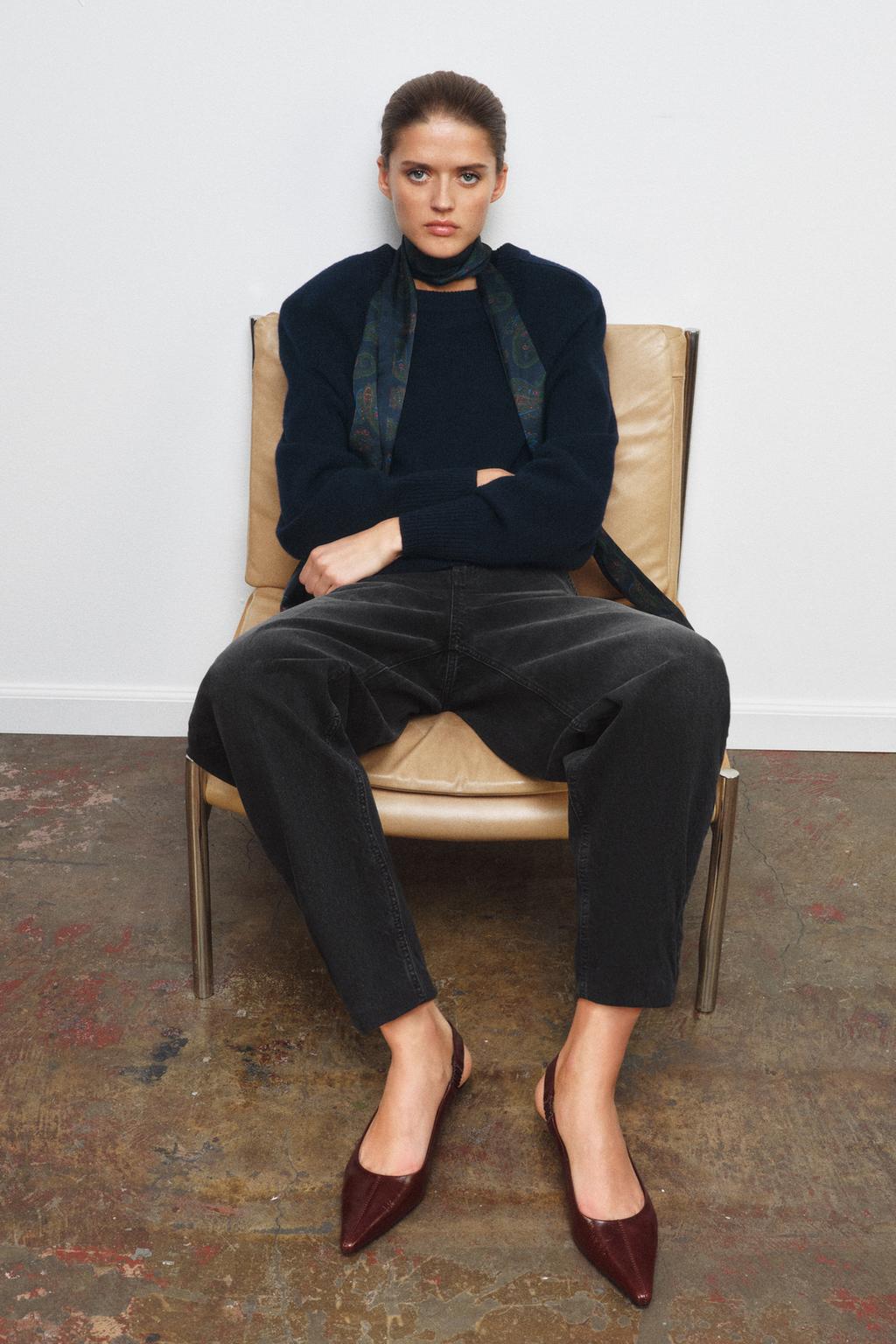 КОЖАНЫЕ ТУФЛИ-МЮЛИ НА КАБЛУКЕ