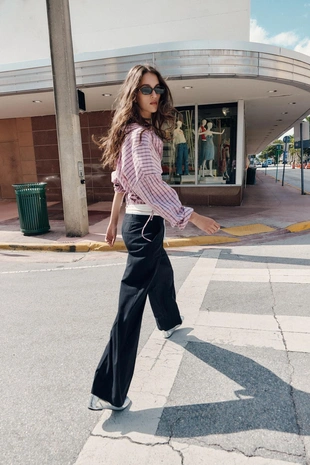 Брюки с широкими штанинами и двойным поясом- Заказать в России