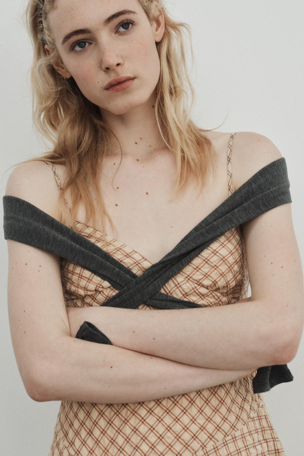 КОРОТКОЕ ПЛАТЬЕ В КЛЕТКУ С КРУЖЕВОМ