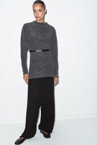 Платье из мягкой ткани с ремнем- Заказать в России