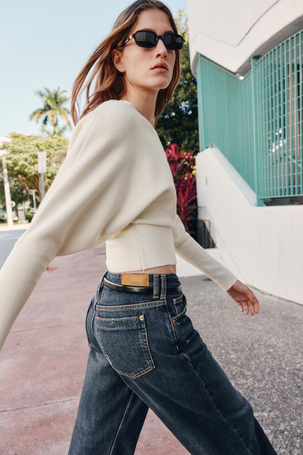 ТРИКОТАЖНЫЙ СВИТЕР С V-ОБРАЗНЫМ ВЫРЕЗОМ