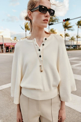 Свитер с широкими рукавами- Заказать в России