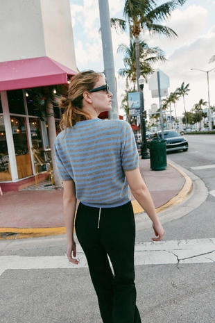 Свитер из 100% шерсти с короткими рукавами в полоску- Заказать в России