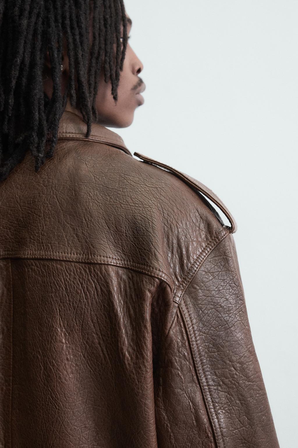 КОЖАНАЯ КУРТКА ОВЕРСАЙЗ В БАЙКЕРСКОМ СТИЛЕ