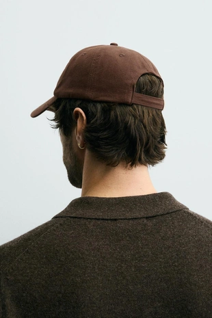 Кепка с вышитой надписью- Заказать в России