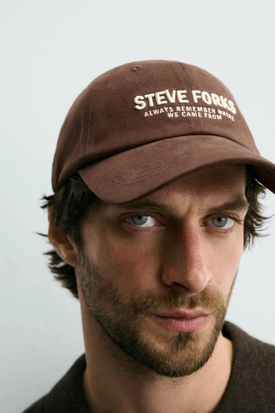 Кепка с вышитой надписью- Заказать в России