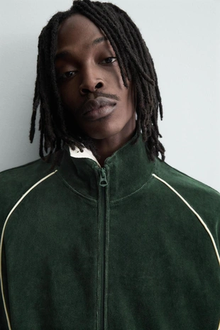 Велюровая куртка с оторочкой- Заказать в России