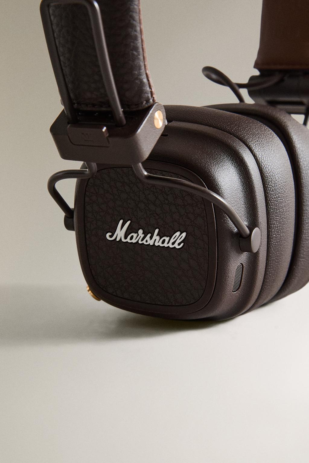 Беспроводные наушники marshall major v