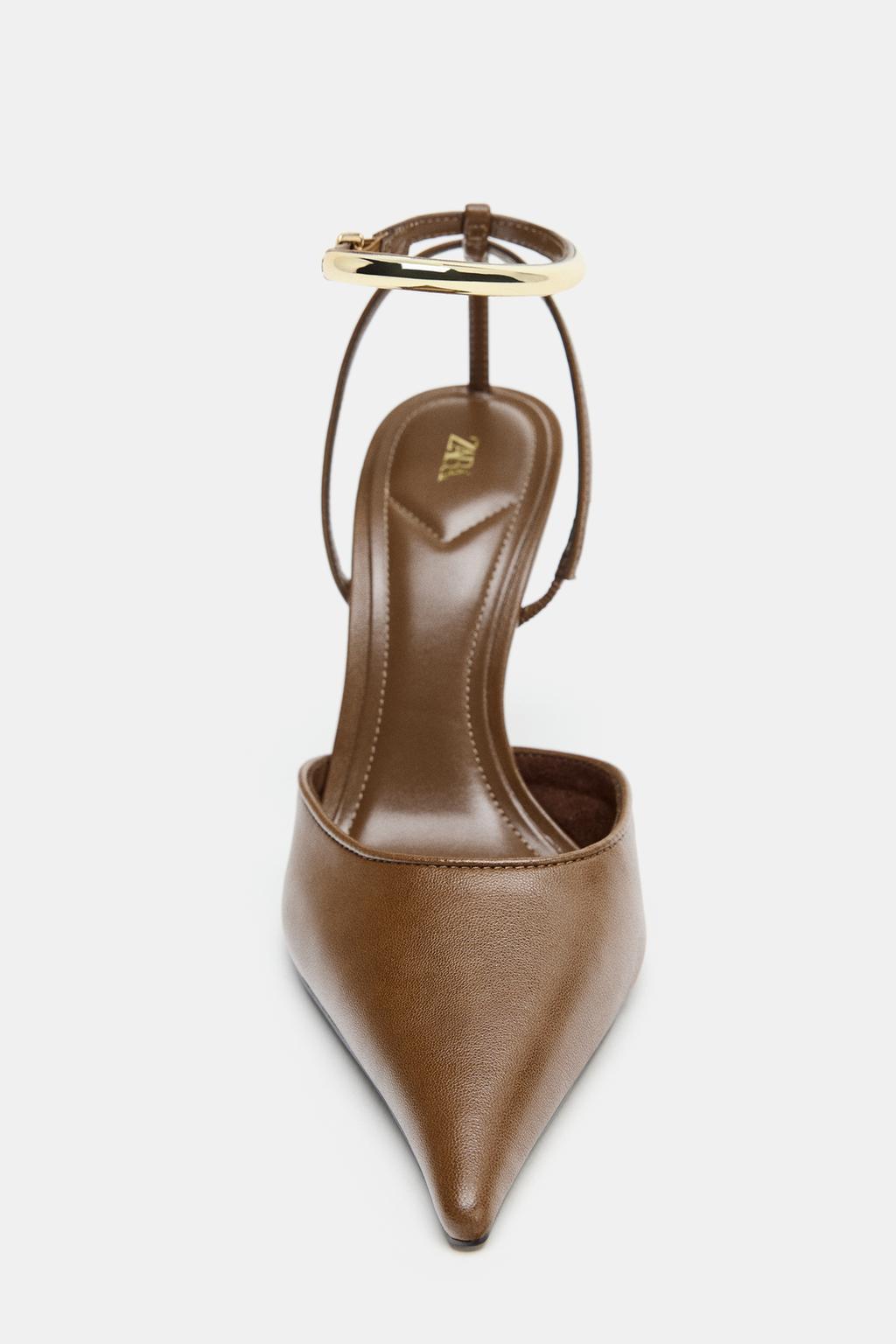 ТУФЛИ НА КАБЛУКЕ С МЕТАЛЛИЧЕСКОЙ ДЕТАЛЬЮ