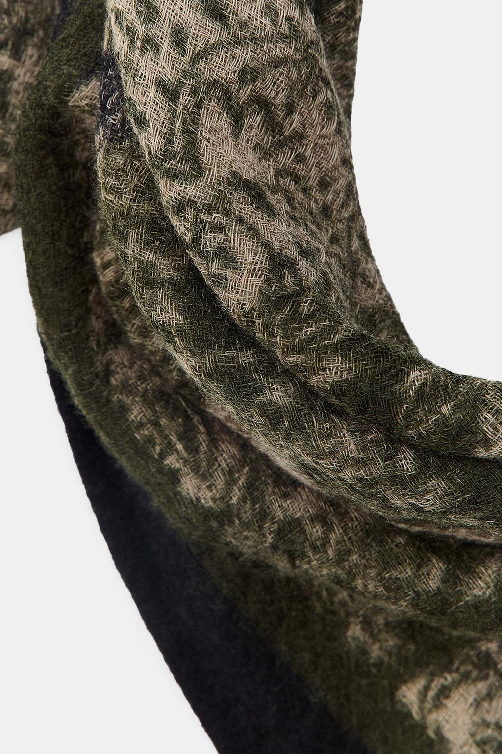 БАНДАНА ИЗ 100% ШЕРСТИ С ПРИНТОМ