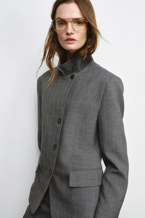 БЛЕЙЗЕР ОБЛЕГАЮЩЕГО КРОЯ В КЛЕТКУ — коллекция Zara «ZW»