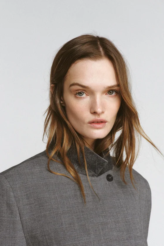 БЛЕЙЗЕР ОБЛЕГАЮЩЕГО КРОЯ В КЛЕТКУ — коллекция Zara «ZW»