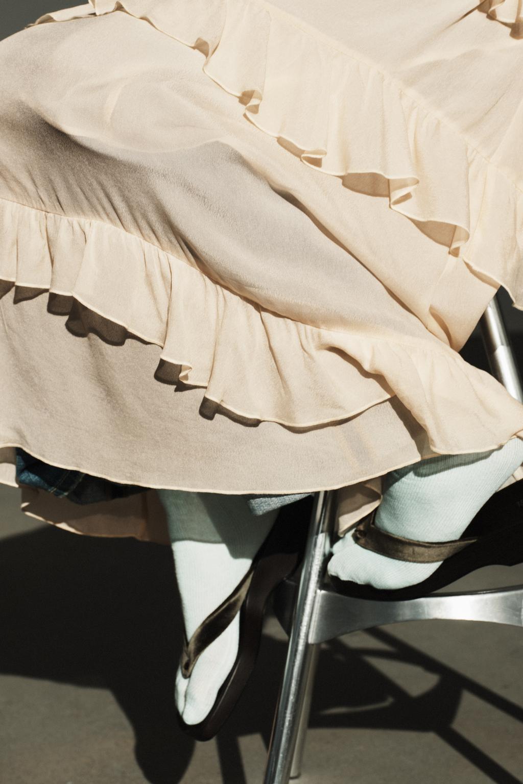 ПЛАТЬЕ МИДИ С ВОЛАНАМИ