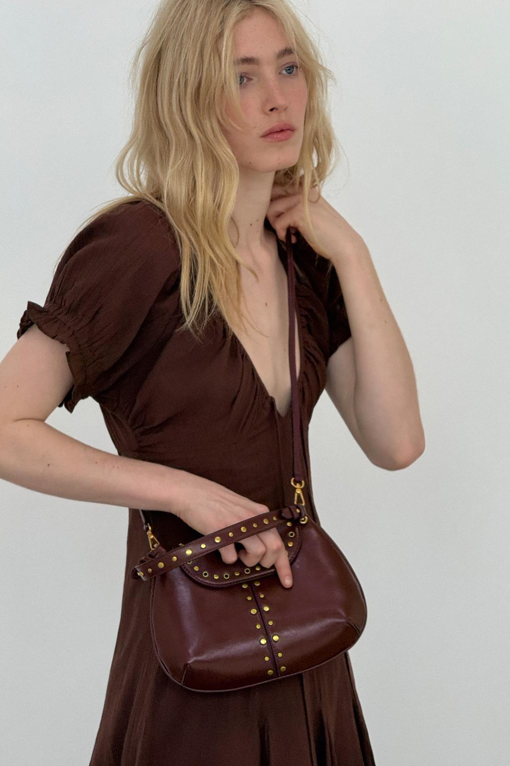 СУМКА С ЗАКЛЕПКАМИ