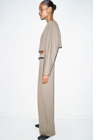 Укороченный топ с длинными рукавами- Заказать в России