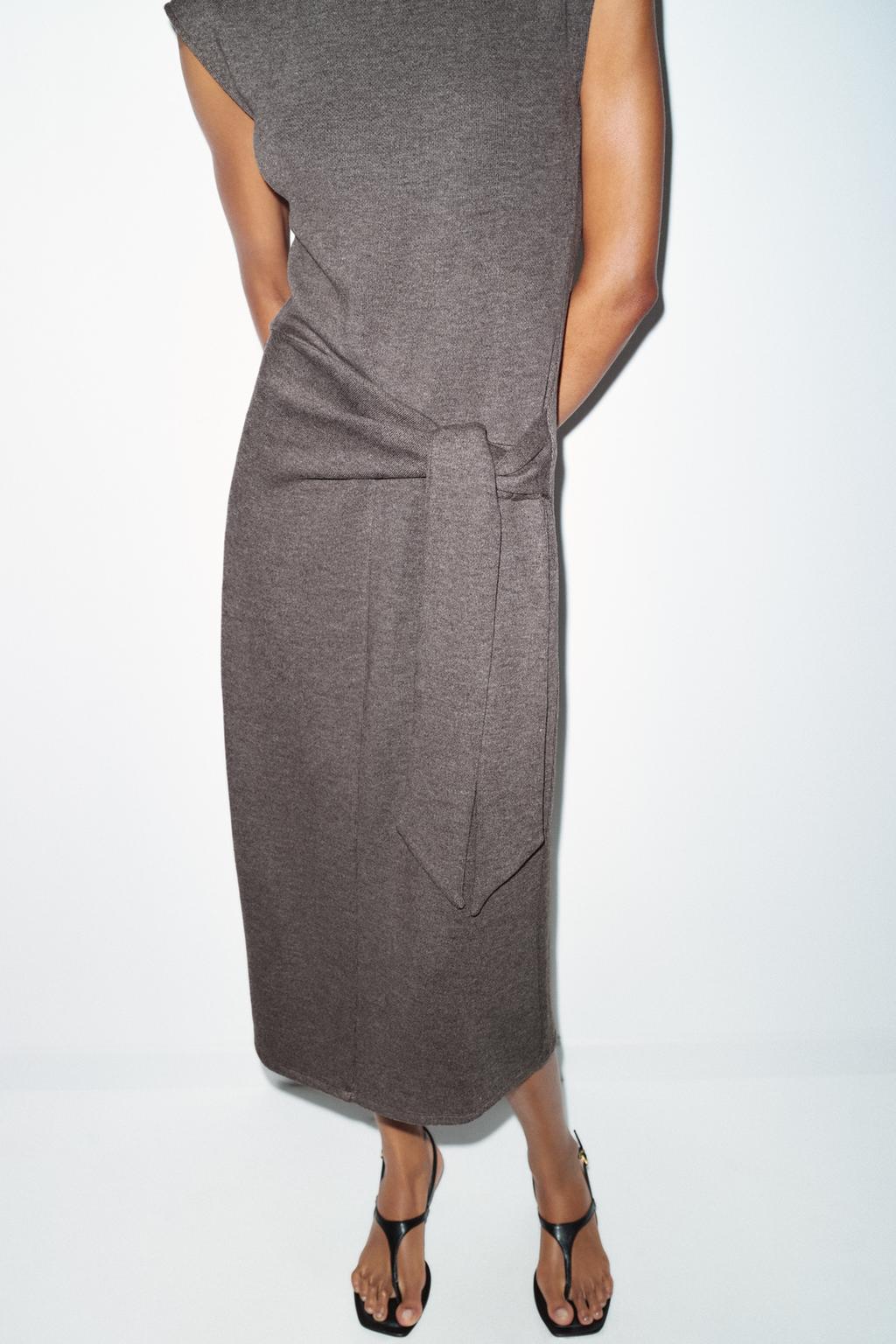 МЯГКОЕ ПЛАТЬЕ С УЗЛОМ