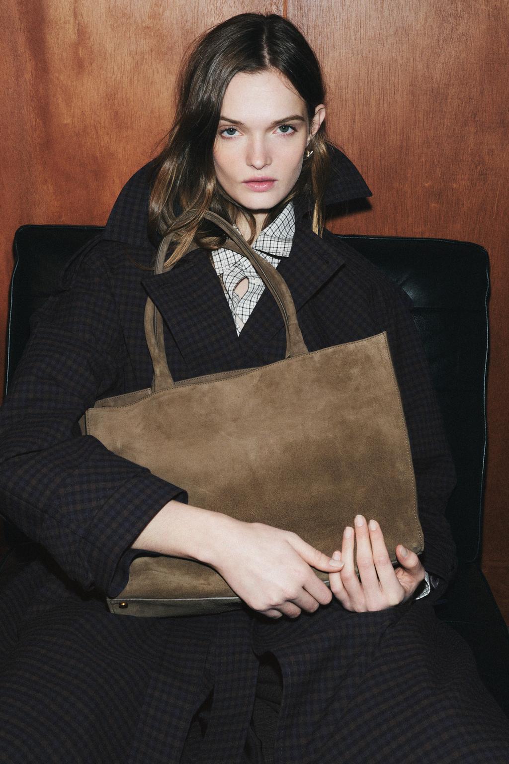 БОЛЬШАЯ КОЖАНАЯ СУМКА В ГОРОДСКОМ СТИЛЕ