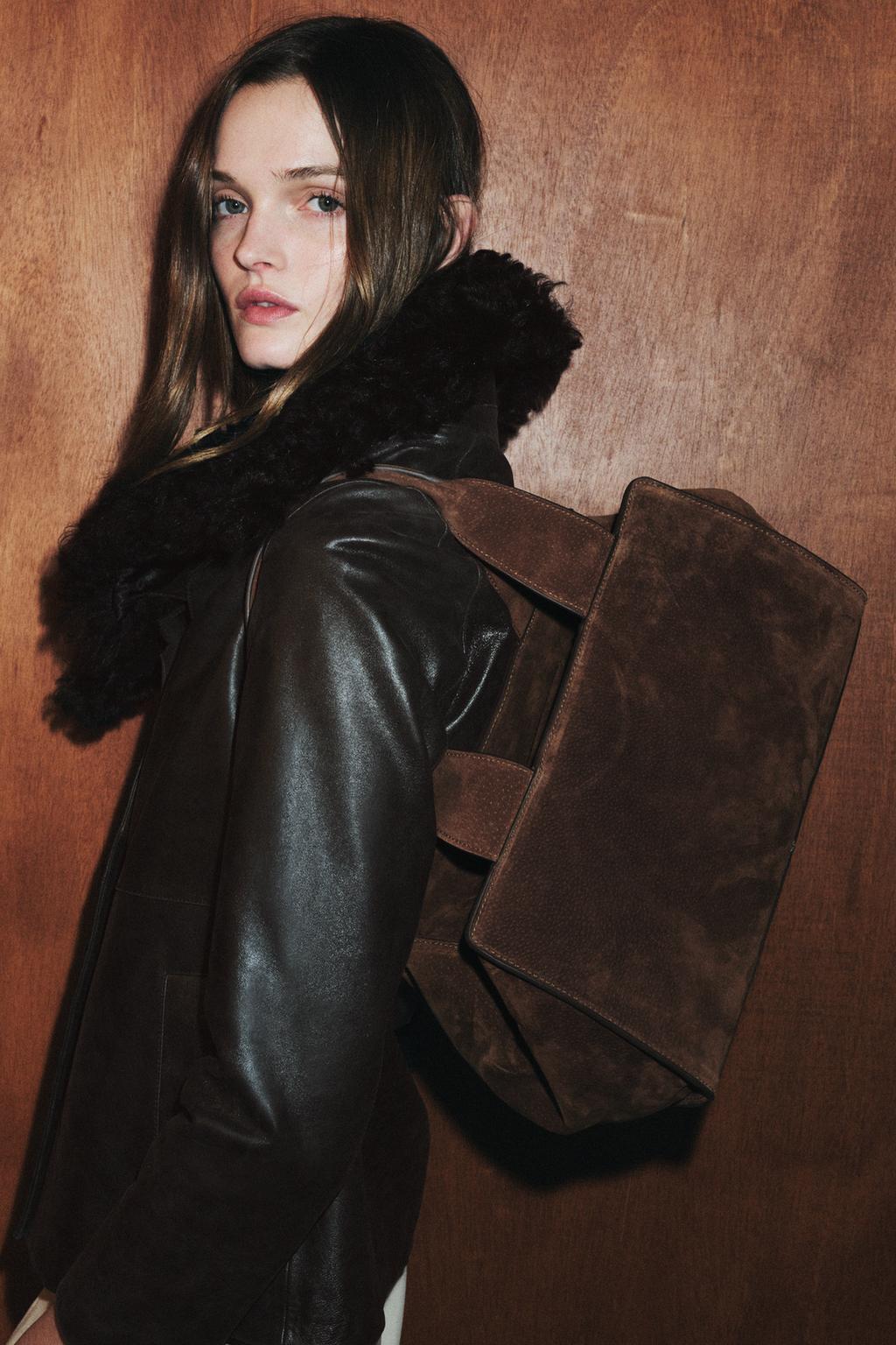 ЗАМШЕВАЯ СУМКА С ДВОЙНОЙ РУЧКОЙ