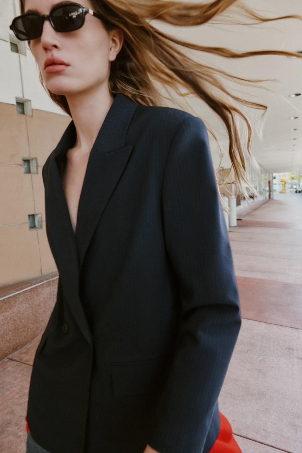 ДВУБОРТНЫЙ БЛЕЙЗЕР ОВЕРСАЙЗ