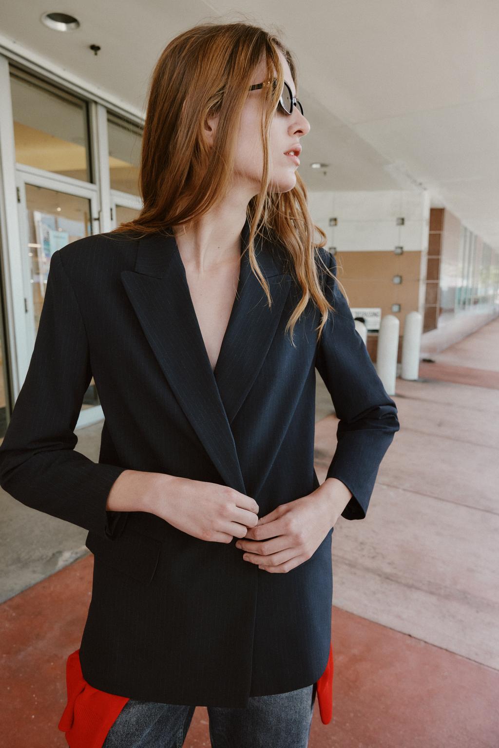 ДВУБОРТНЫЙ БЛЕЙЗЕР ОВЕРСАЙЗ