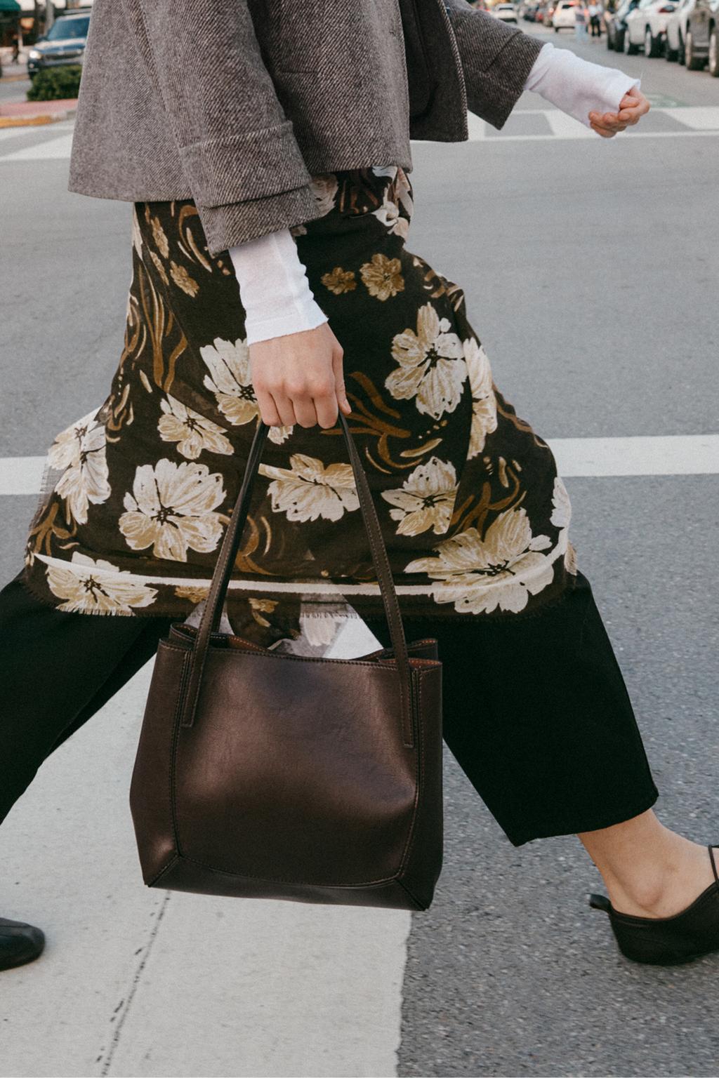 СУМКА-ШОПЕР С ДЕТАЛЯМИ