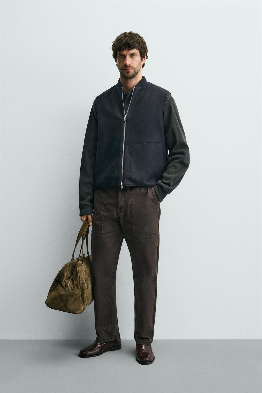 ДВУСТОРОННИЙ ЖИЛЕТ ИЗ ВЫСОКОТЕХНОЛОГИЧНОЙ ТКАНИ