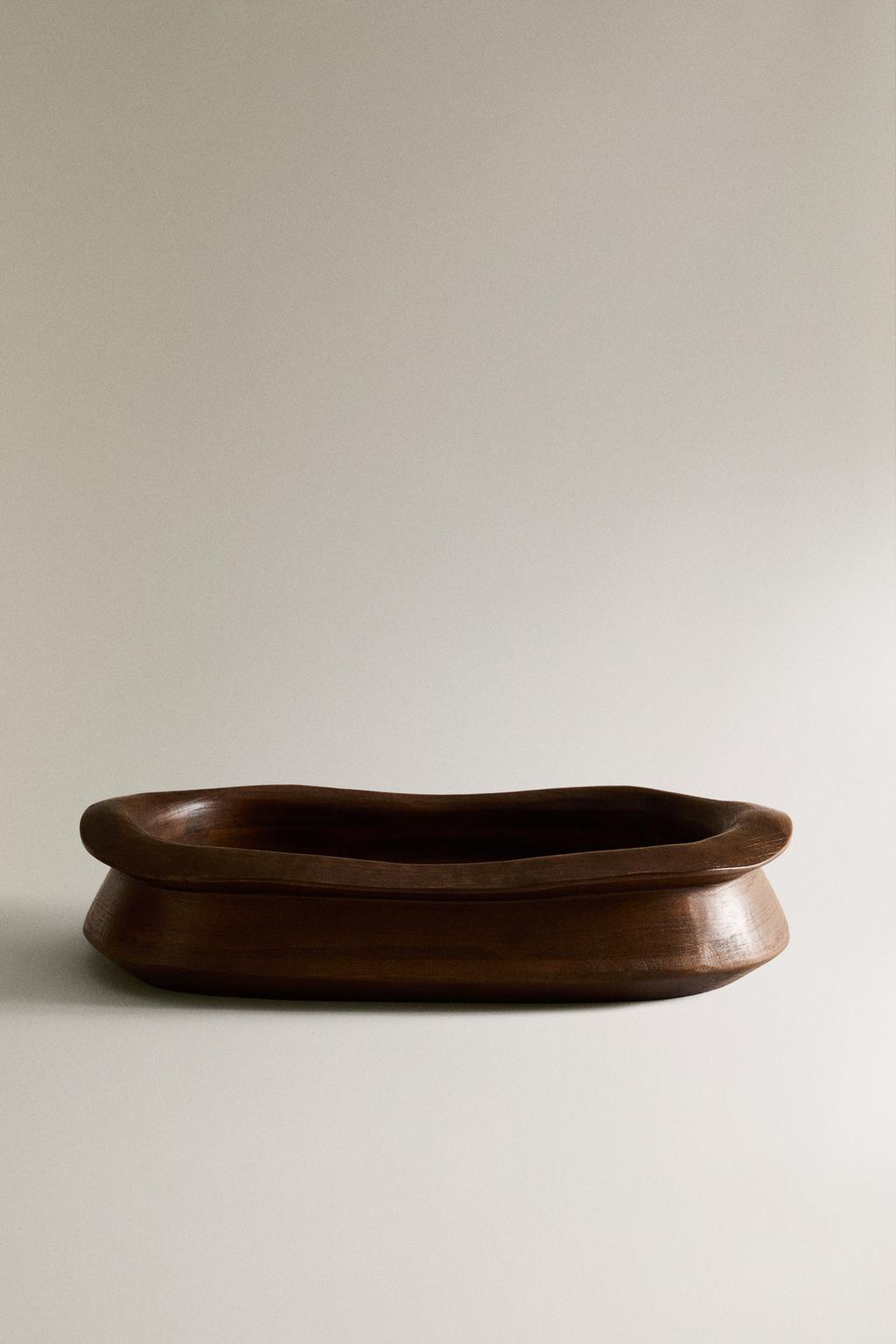 Декоративный деревянный лоток неправильной формы