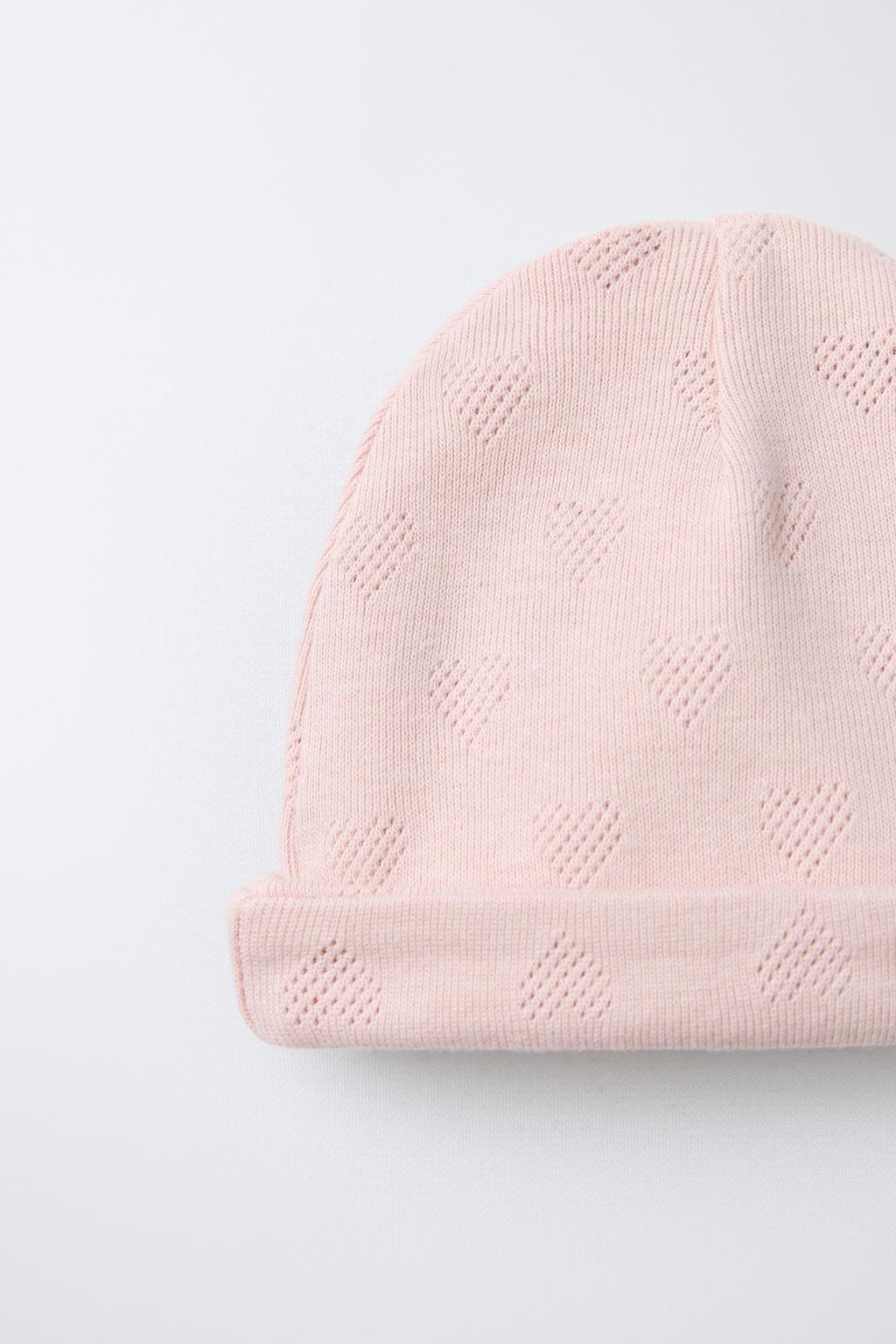 НАБОР ДЛЯ НОВОРОЖДЕННОГО И СУМКА ИЗ АЖУРНОЙ ТКАНИ С СЕРДЦАМИ