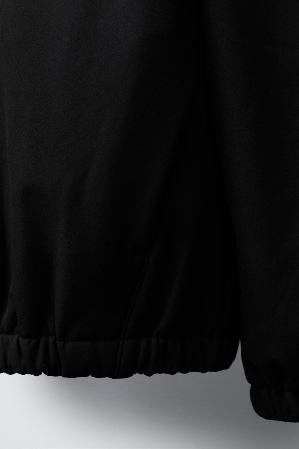 НЕПРОМОКАЕМАЯ КУРТКА С КАПЮШОНОМ