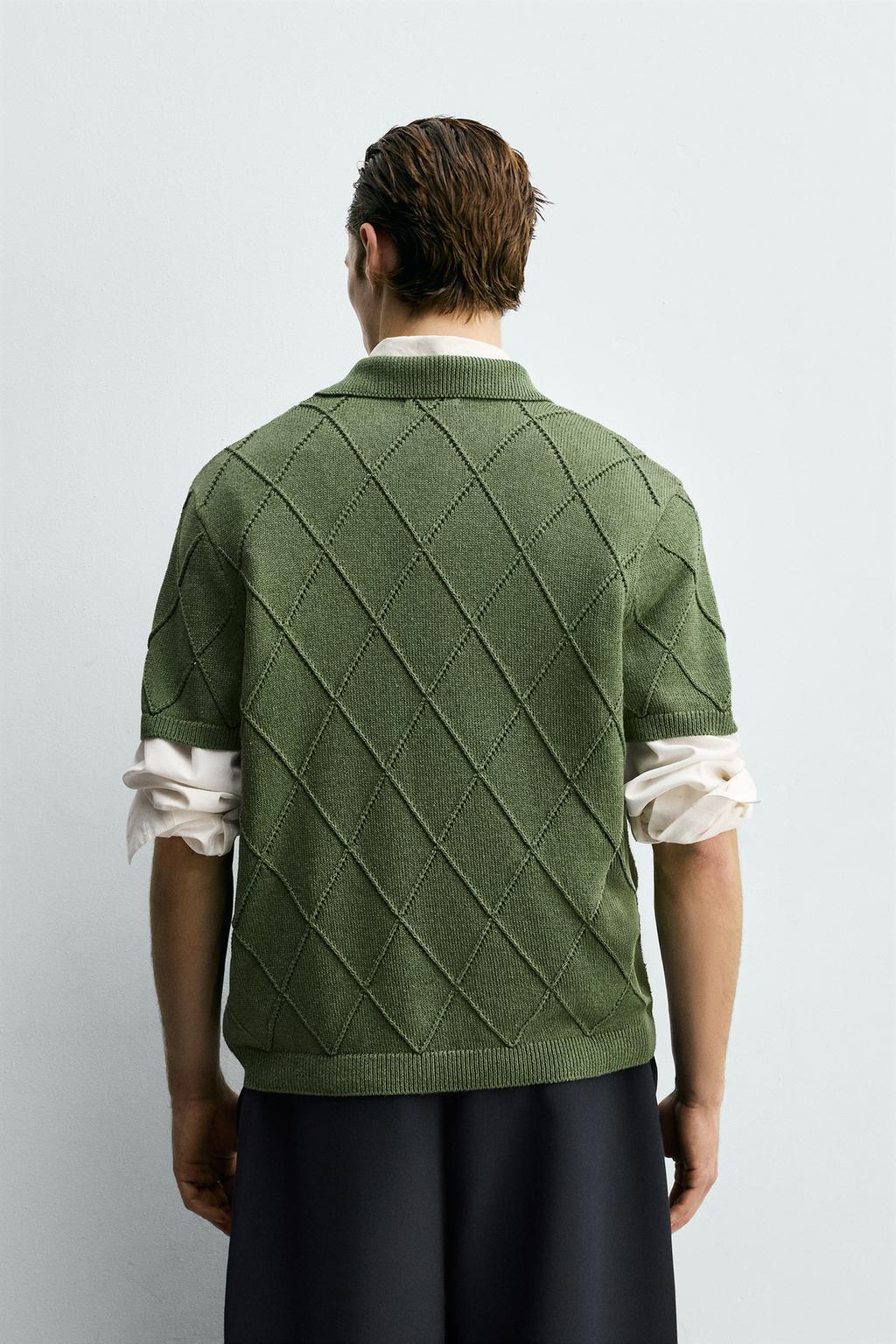 Поло с текстурным узором и прозрачной вязкой