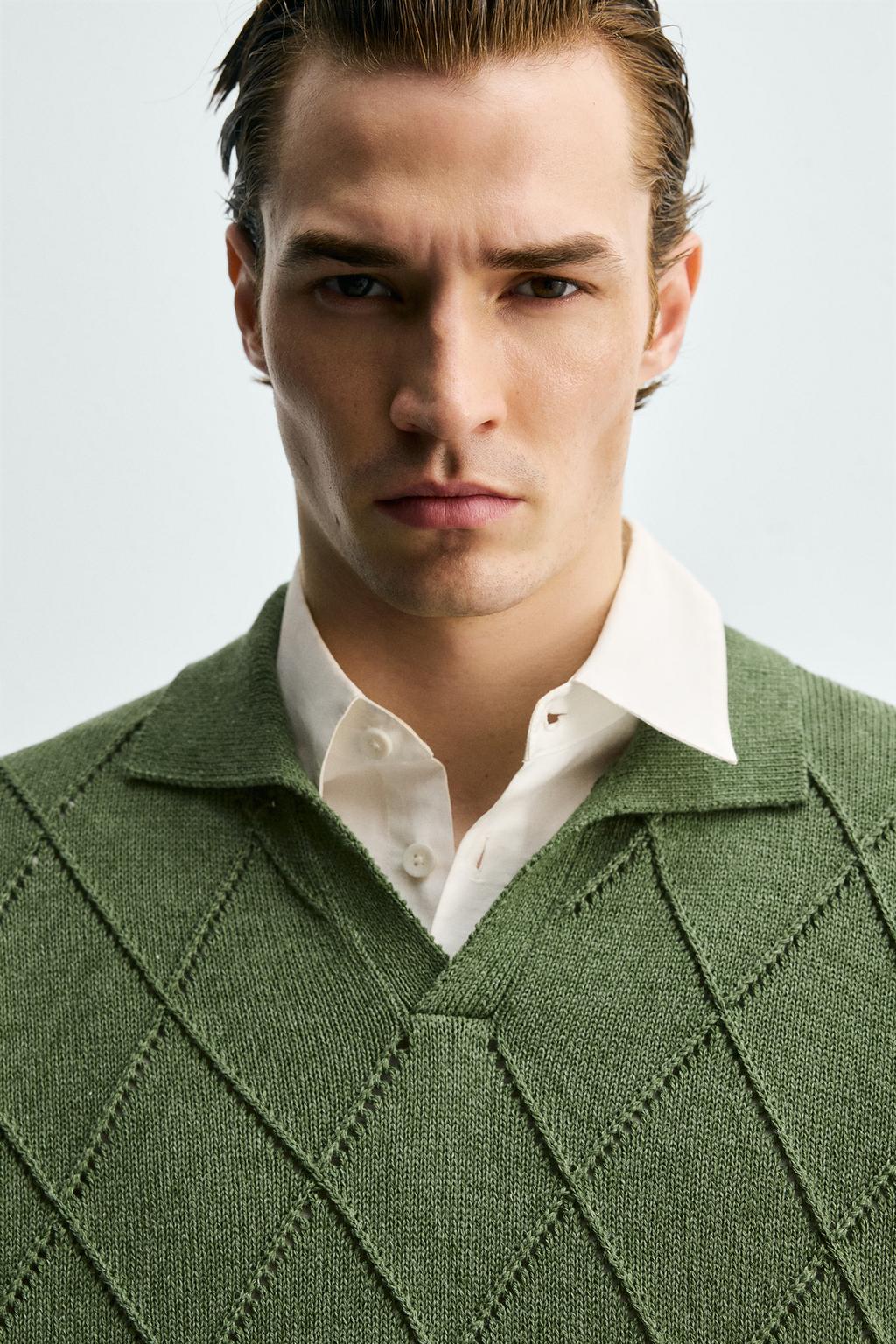 Поло с текстурным узором и прозрачной вязкой