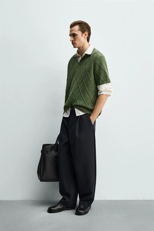 Поло с текстурным узором и прозрачной вязкой- Заказать в России