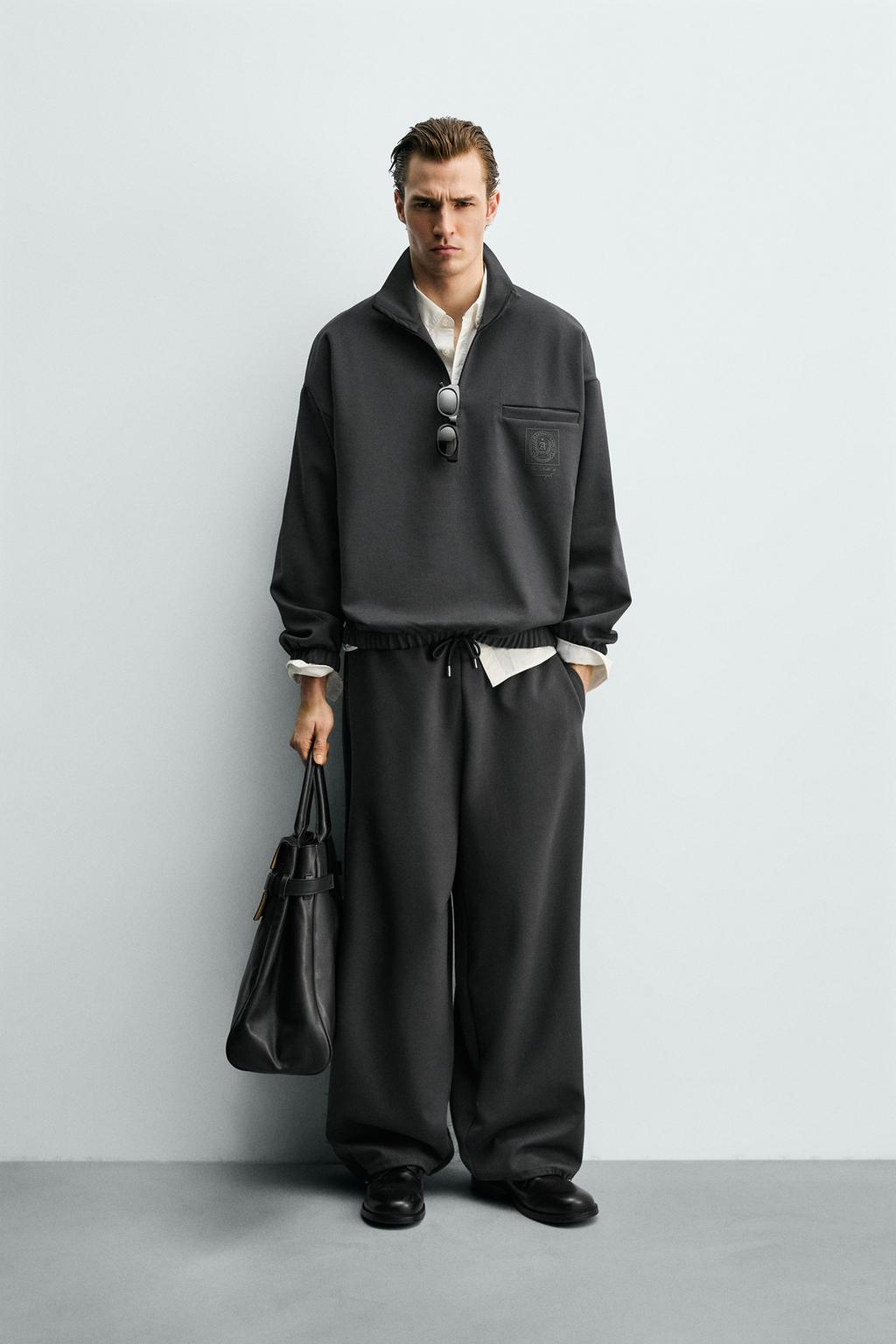 ТОЛСТОВКА С ПРИНТОМ ЩИТА