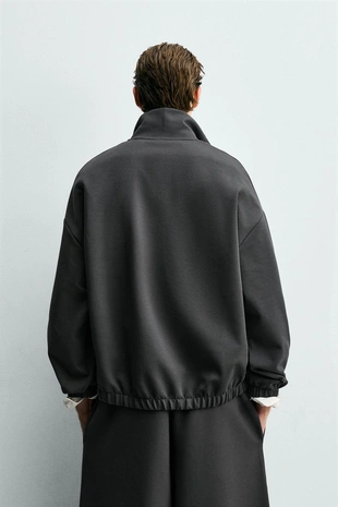 Толстовка с принтом щита- Заказать в России