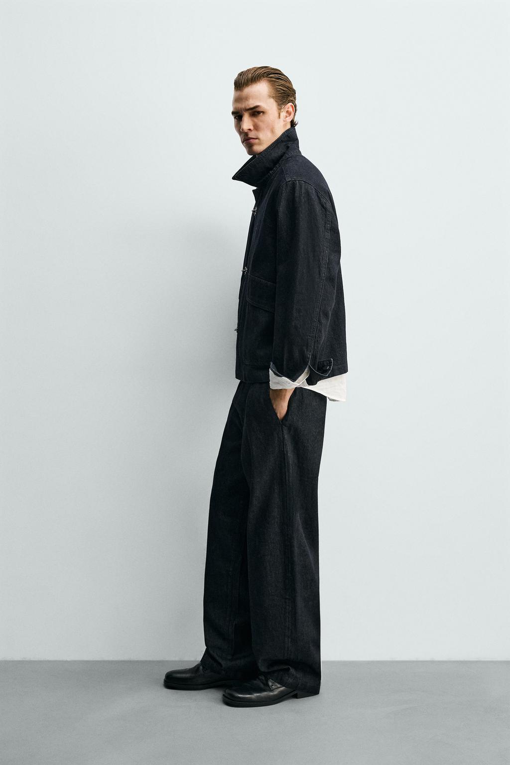 ДЖИНСОВАЯ КУРТКА С МЕТАЛЛИЧЕСКИМИ ЗАСТЕЖКАМИ