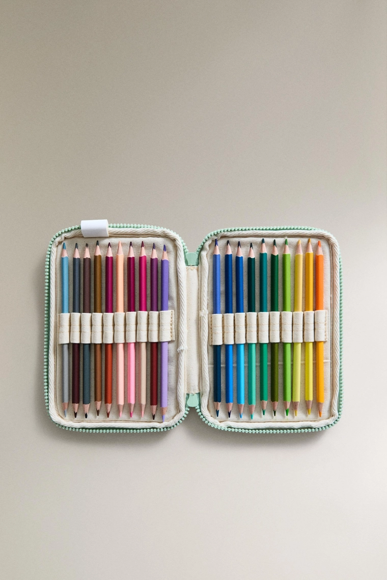 Детский набор из 20 цветных карандашей