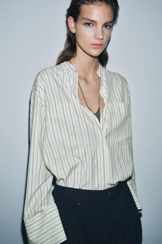 РУБАШКА В ПОЛОСКУ С ВОРОТНИКОМ-СТОЙКОЙ — коллекция Zara «ZW»
