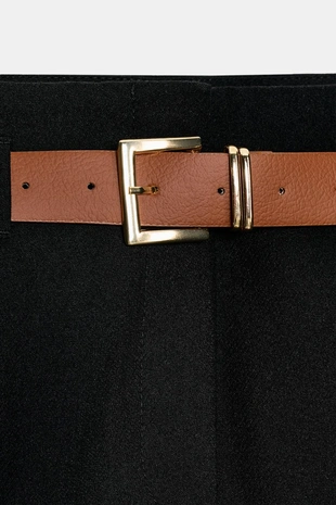 Брюки с отворотами и ремнем