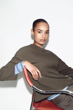 Футболка с длинным рукавом и текстурой