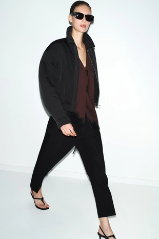 Короткая стеганая куртка- Заказать в России