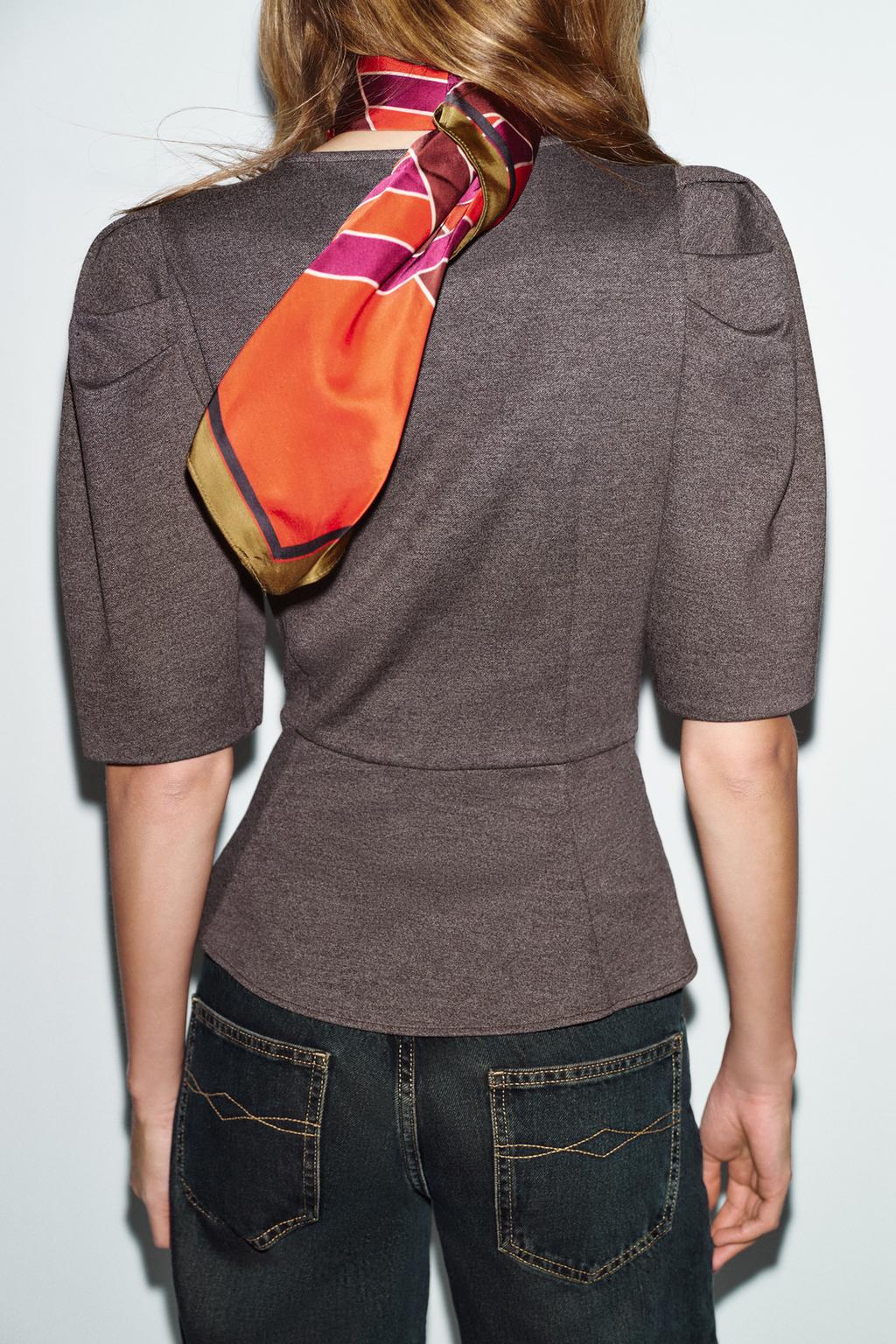 ТОП С ОБЪЕМНЫМИ РУКАВАМИ