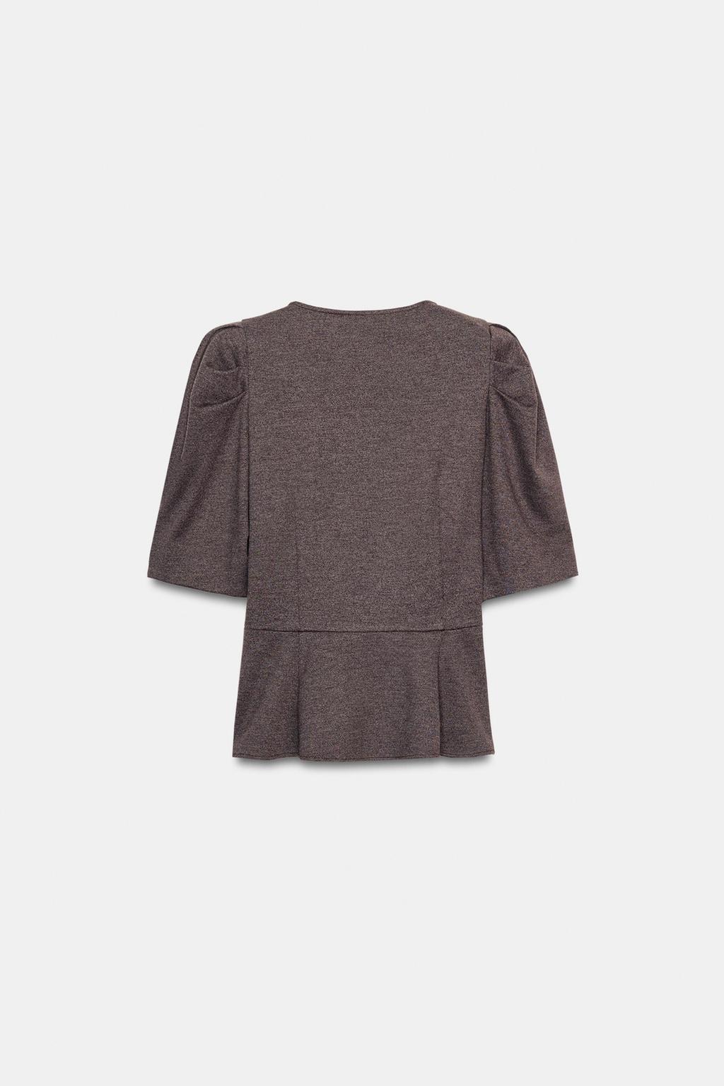 ТОП С ОБЪЕМНЫМИ РУКАВАМИ