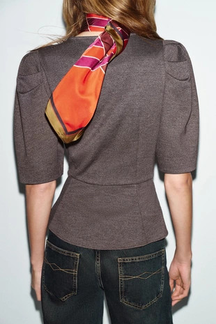 Топ с объемными рукавами- Заказать в России