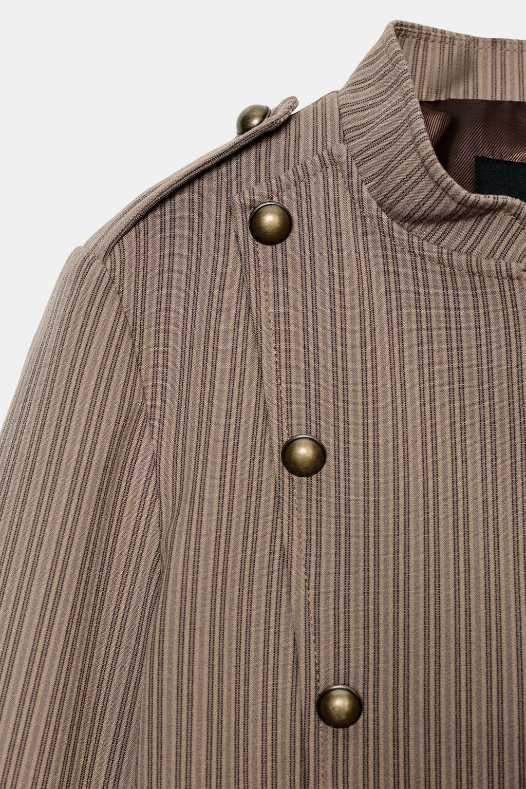 БЛЕЙЗЕР ПРИТАЛЕННОГО КРОЯ В ПОЛОСКУ