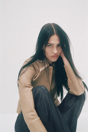 Джинсы TRF с низкой посадкой и вощеным покрытием- Заказать в России